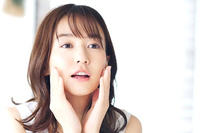 女性